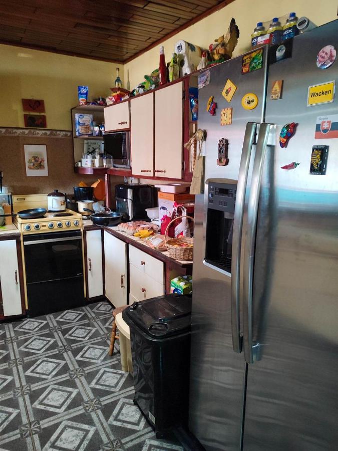 The Cozy Cactus House B&B Cartago Centro English Spoken Extérieur photo